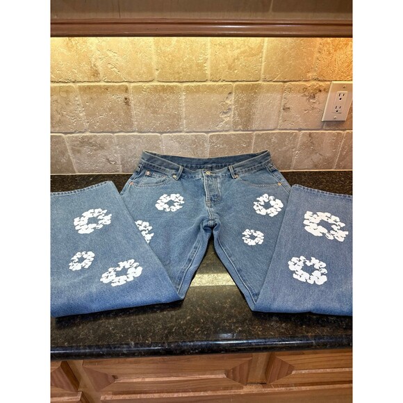 Denim Tears x Levi's 501 Button Fly Cotton Wreath Jean Light Wash Size 38L NWOT - Picture 10 of 11